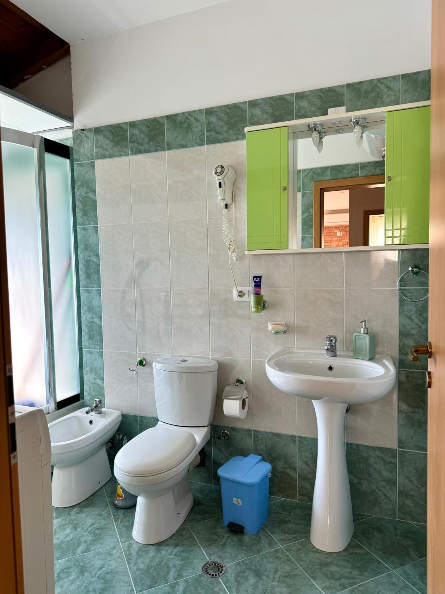Skyview Oasis Premium Apartment Tirana Exterior photo