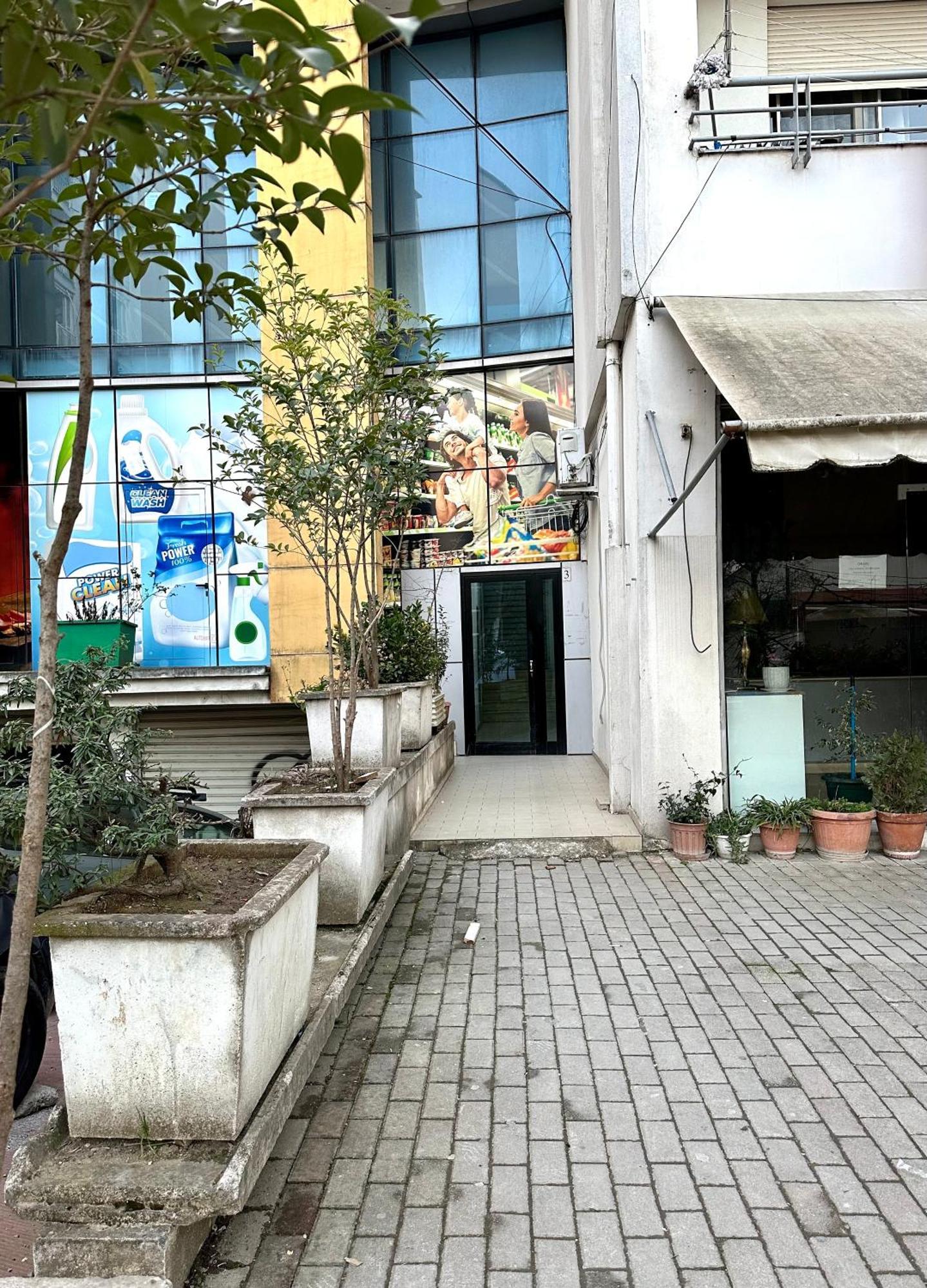 Skyview Oasis Premium Apartment Tirana Exterior photo